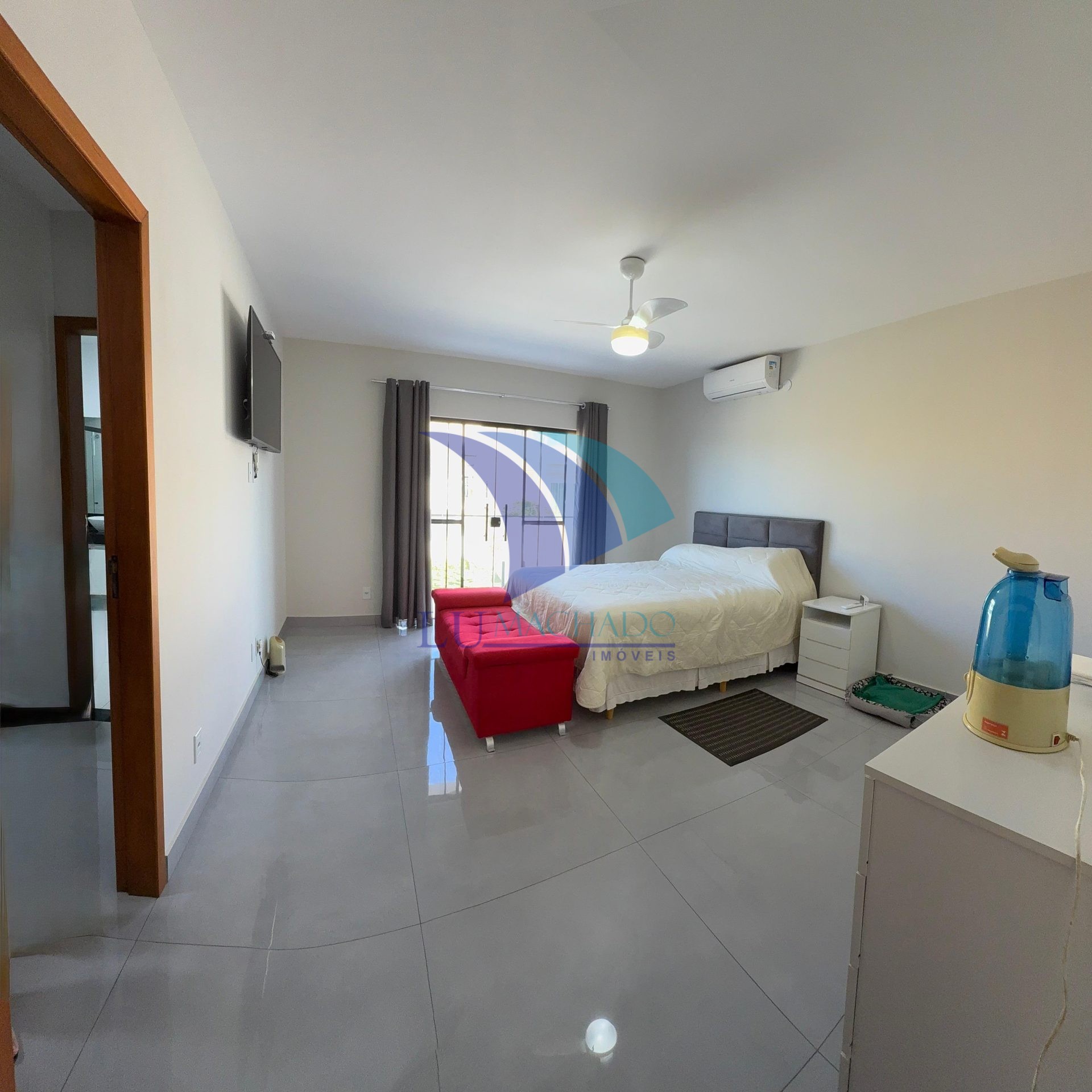 Casa à venda e aluguel com 4 quartos, 242m² - Foto 17