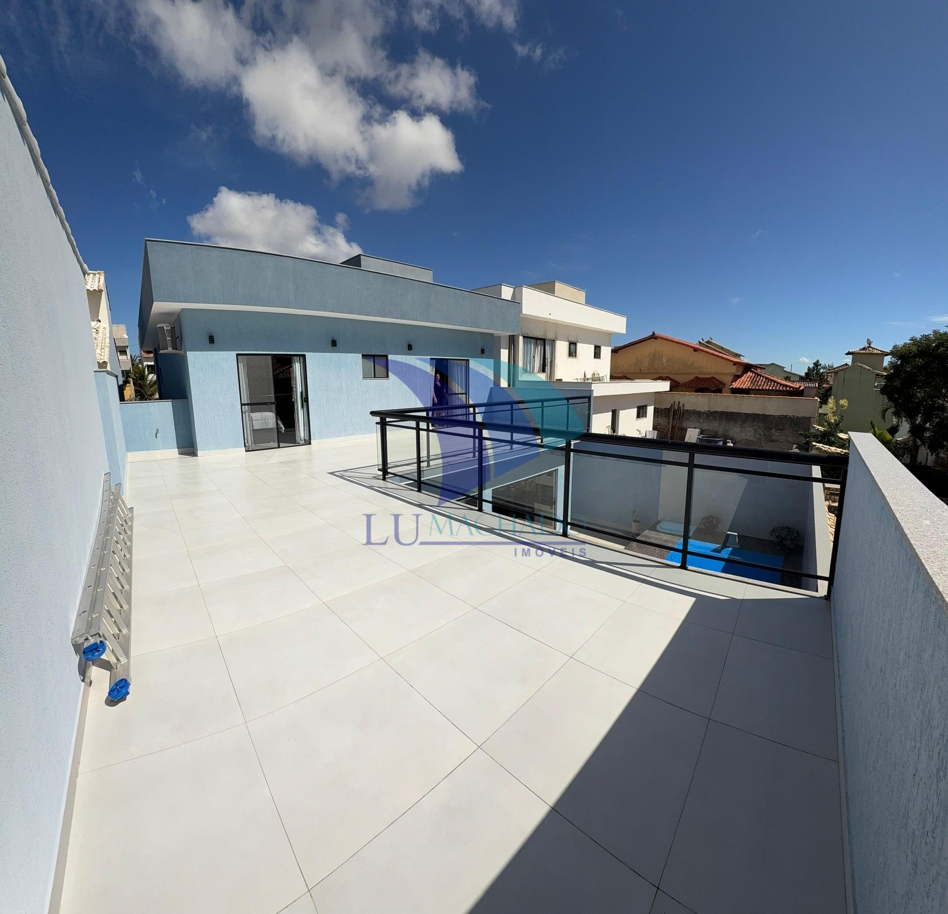 Casa à venda e aluguel com 4 quartos, 242m² - Foto 11