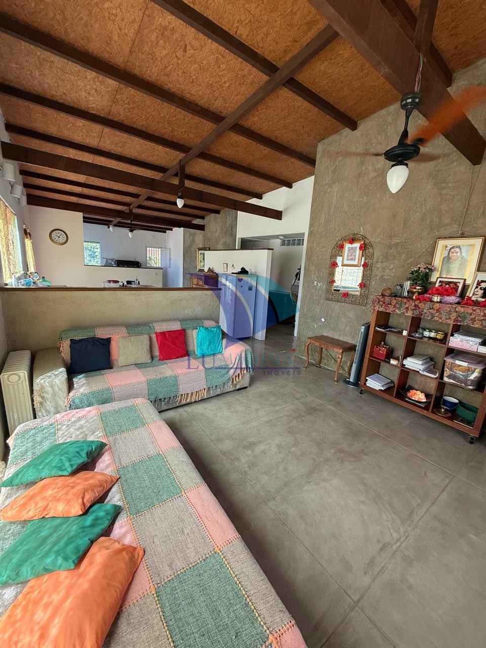 Casa à venda e aluguel com 3 quartos, 197m² - Foto 4