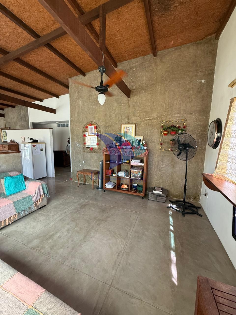 Casa à venda e aluguel com 3 quartos, 197m² - Foto 2