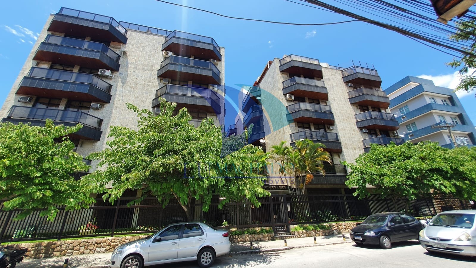 COD 1760 - Amplo Apartamento de 3 Quartos na Passagem